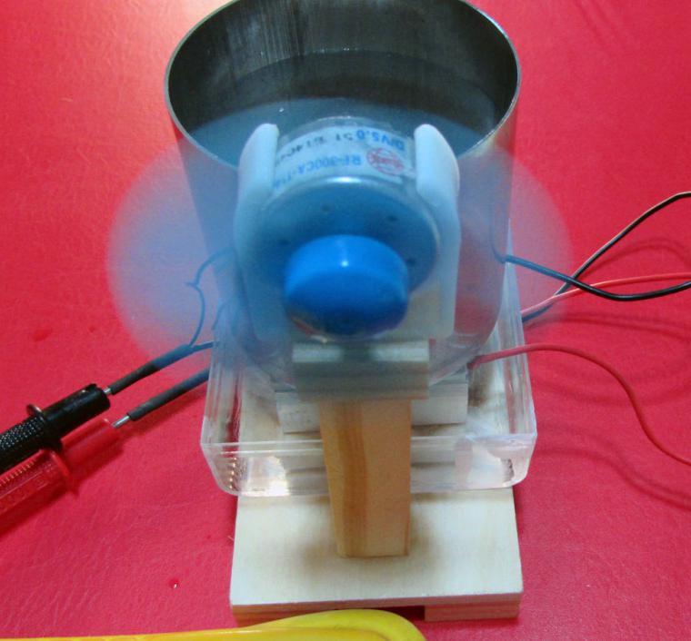 Детский конструктор - вентилятор с термоэлектрическим генератором